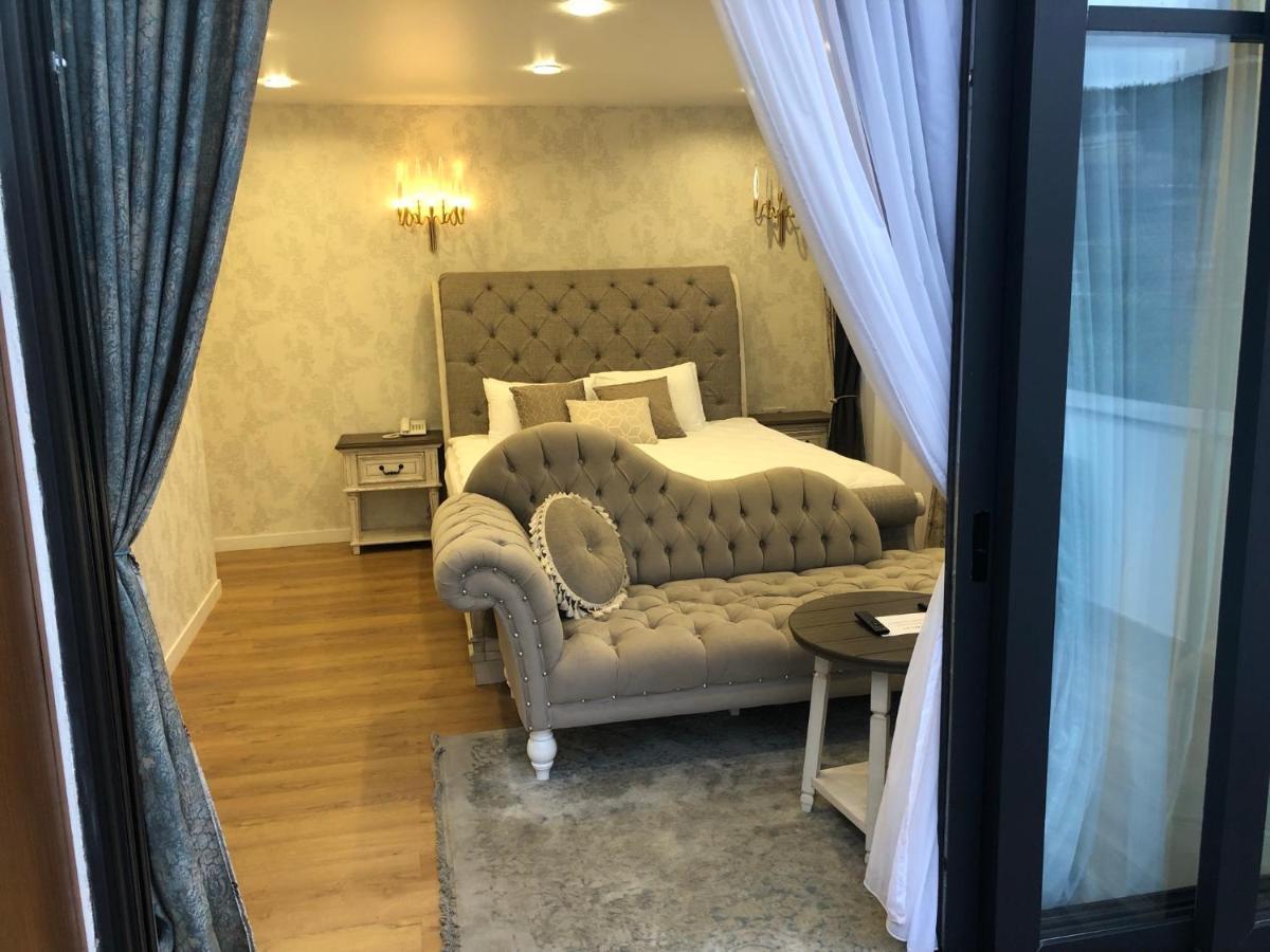 Rikhe Palace Boutique Hotel تبليسي المظهر الخارجي الصورة